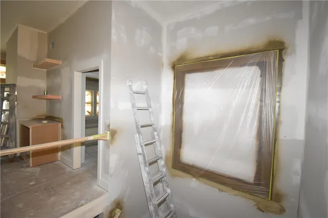 $856,261 | 8337 Northeast 76th Terrace, Kansas City, MO 64158