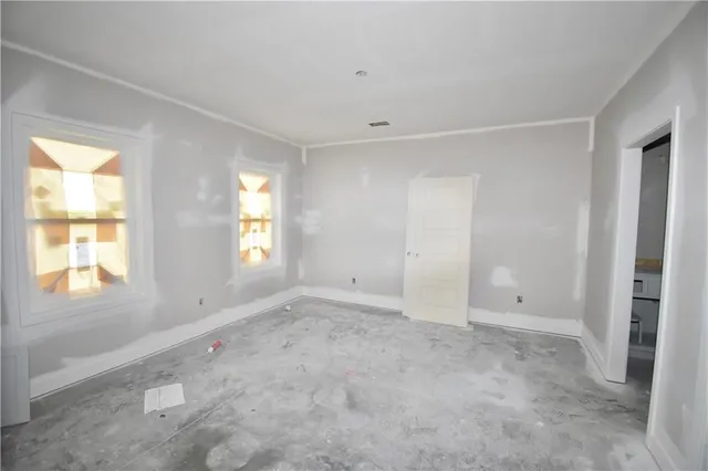 $856,261 | 8337 Northeast 76th Terrace, Kansas City, MO 64158