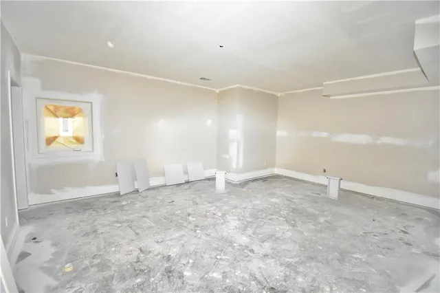 $856,261 | 8337 Northeast 76th Terrace, Kansas City, MO 64158