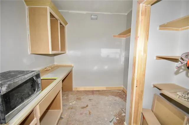 $856,261 | 8337 Northeast 76th Terrace, Kansas City, MO 64158