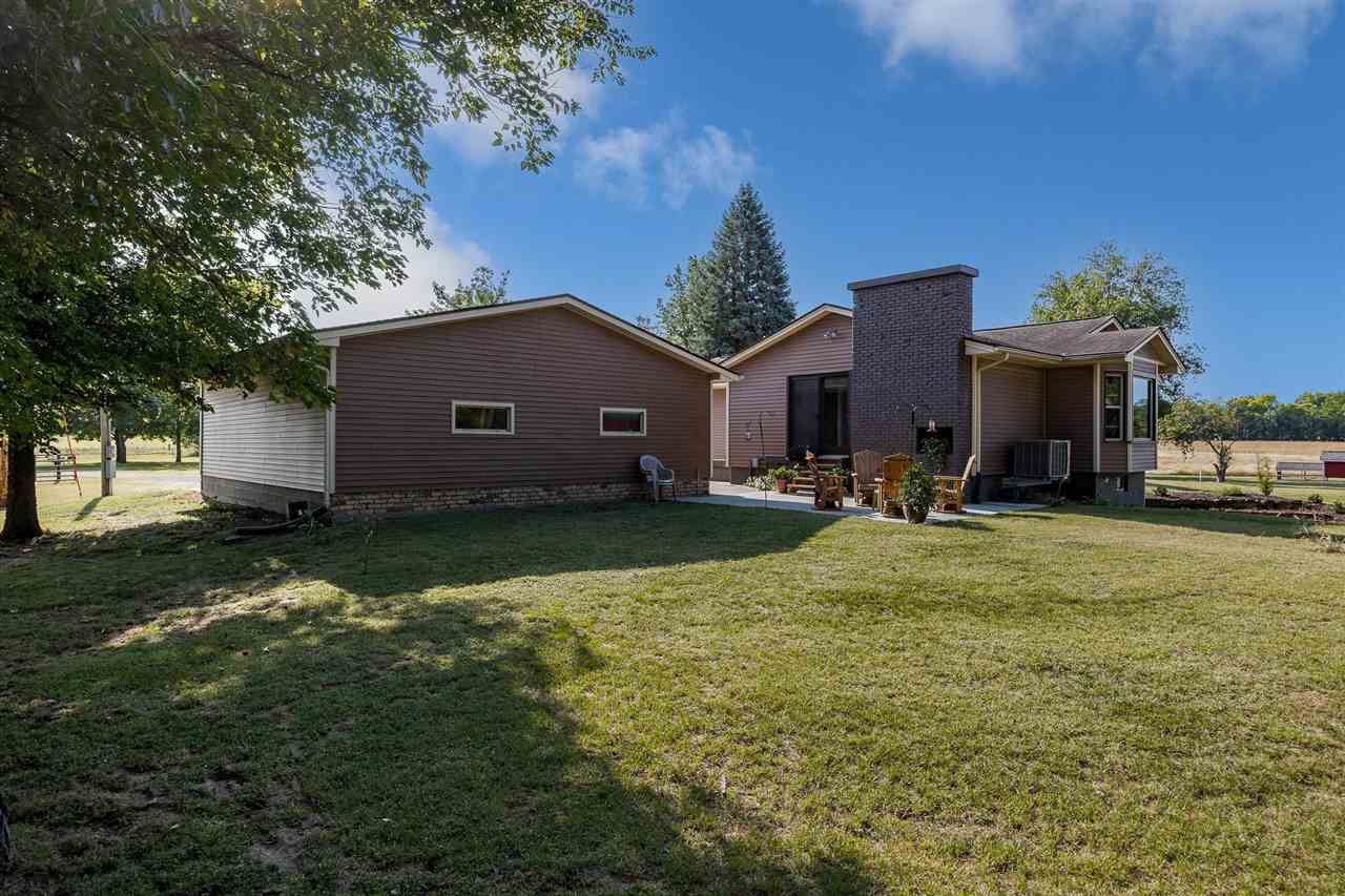 1866 Bayfield Road Muscatine, IA 52761 - Photo 12 of 50 Gallery Image 12
