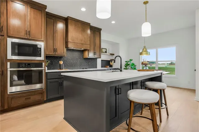 $590,000 | 16553 South Stagecoach Street, Olathe, KS 66062