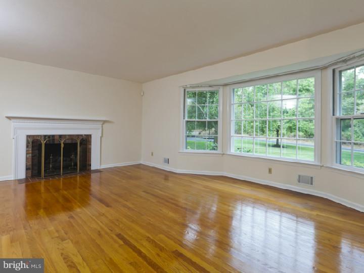 128 Herrontown Road Princeton, NJ 08540 - Photo 3 of 22