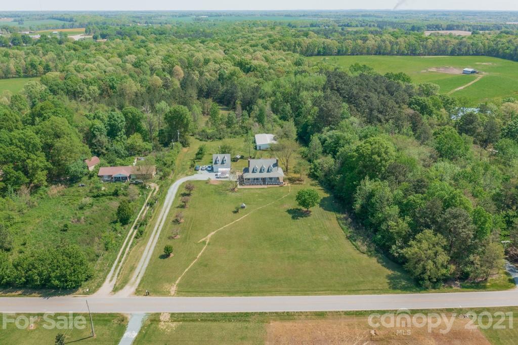 5609 Medlin Road Monroe, NC 28112 - Photo 5 of 20 Gallery Image 5