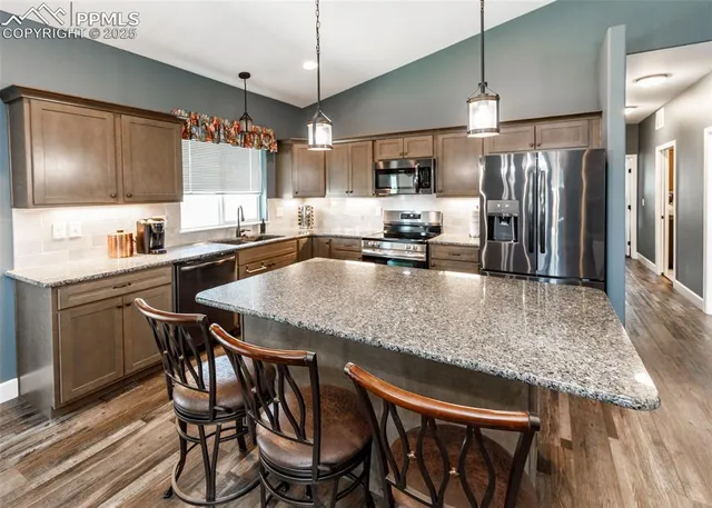 $400,000 | 288 South Wiggins Drive, Pueblo, CO 81007