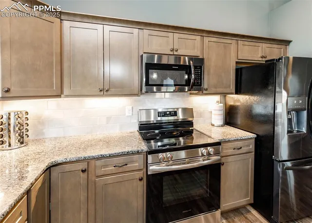 $400,000 | 288 South Wiggins Drive, Pueblo, CO 81007