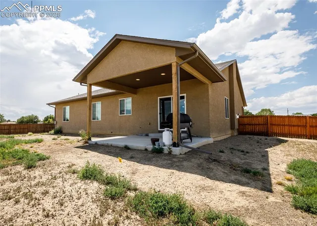 $400,000 | 288 South Wiggins Drive, Pueblo, CO 81007