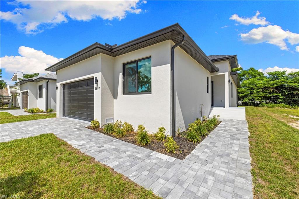 2547 Storter Avenue Naples, FL 34112 - Photo 3 of 29