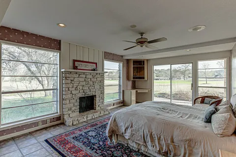 $345,000 | 116 Dawn, Unit D, Horseshoe Bay, TX 78657