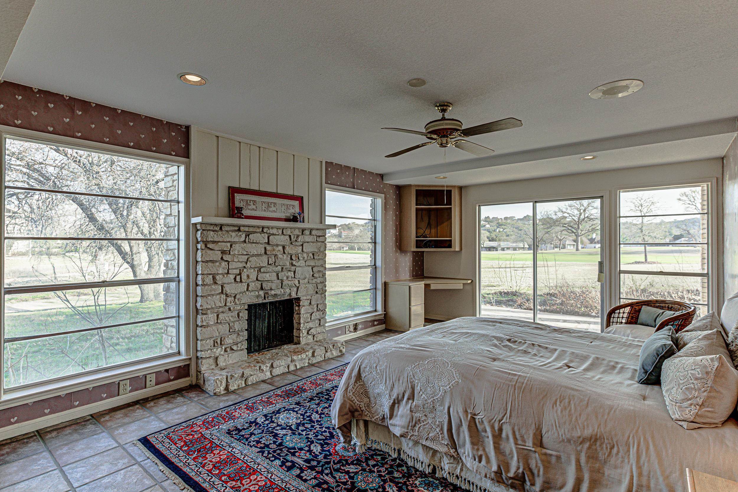 116 Dawn, Unit D Horseshoe Bay, TX 78657 - Photo 17 of 27