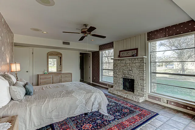 $345,000 | 116 Dawn, Unit D, Horseshoe Bay, TX 78657