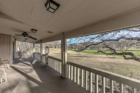 $345,000 | 116 Dawn, Unit D, Horseshoe Bay, TX 78657