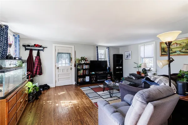 $249,900 | 31 Maplewood Avenue, Mendon, NY 14472