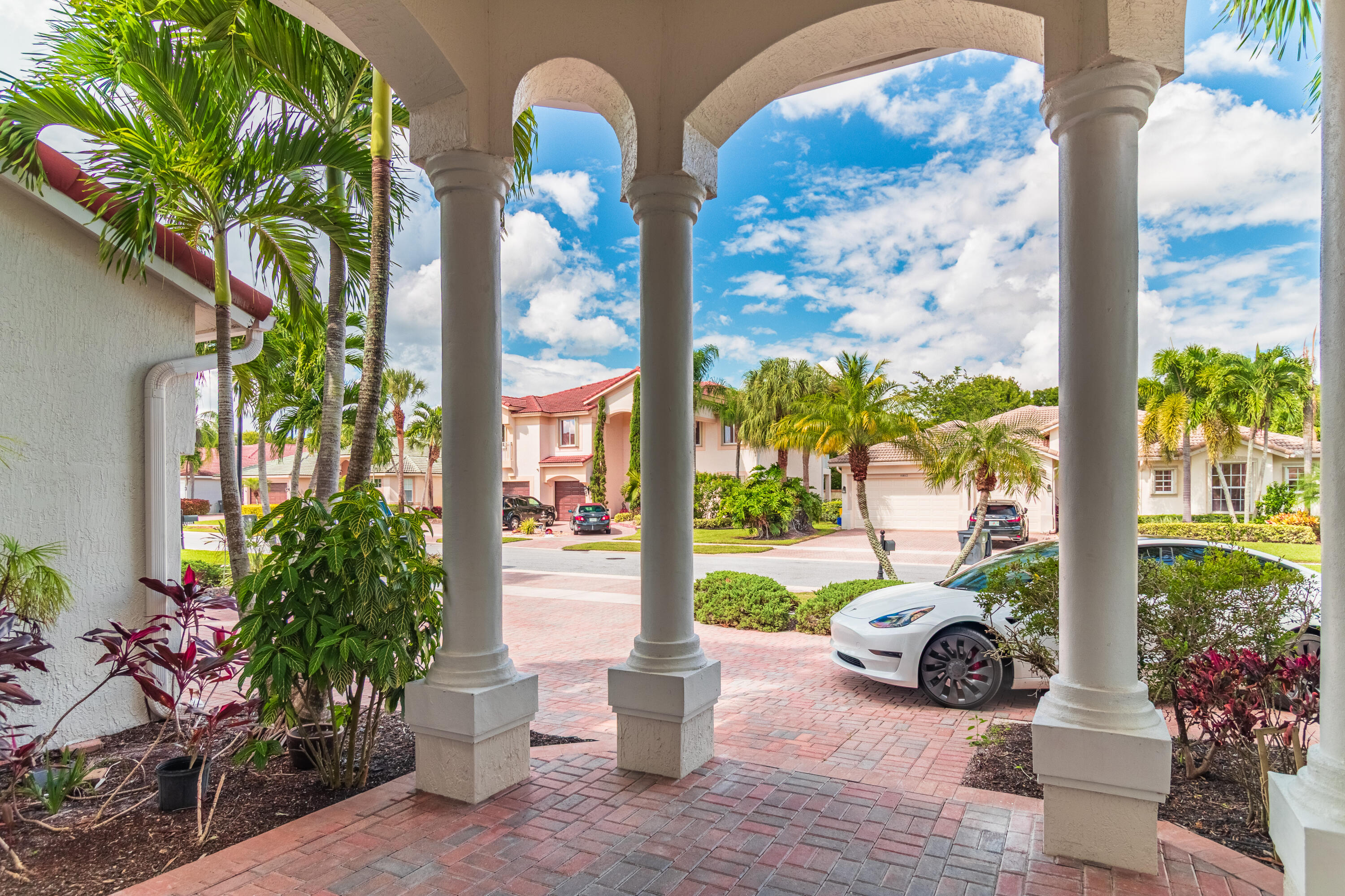 11804 Osprey Point Circle Wellington, FL 33449 - Photo 22 of 117 11804 Osprey Point Cricle-22