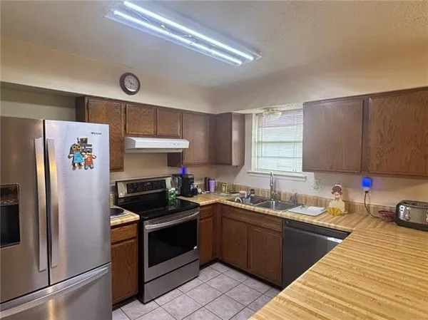 $249,500 | 4920 White Oak Drive, Marrero, LA 70072