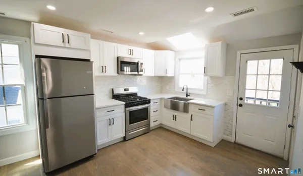 $2,600 | 31 Fitch Street, Norwalk, CT 06855