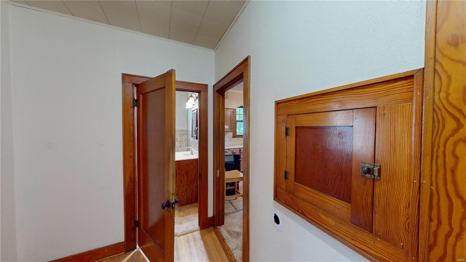 6500 Dauderman Road Alhambra, IL 62001 - Photo 12 of 29
