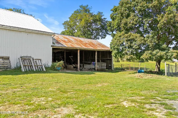 $975,000 | 537 Chesterfield Arneytown Road, Chesterfield, NJ 08515