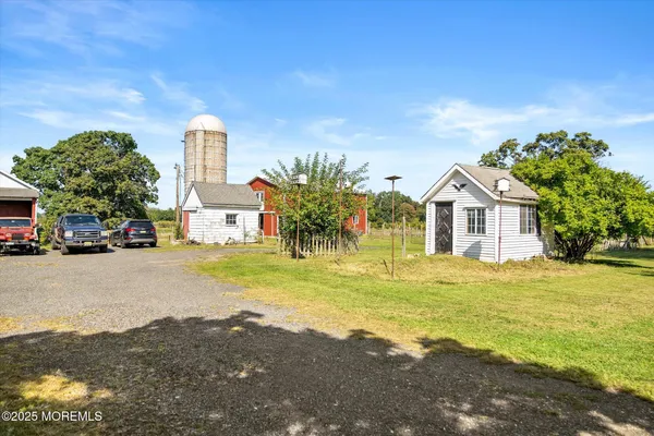 $1,100,000 | 537 Chesterfield Arneytown Road, Chesterfield, NJ 08515