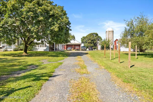 $1,100,000 | 537 Chesterfield Arneytown Road, Chesterfield, NJ 08515