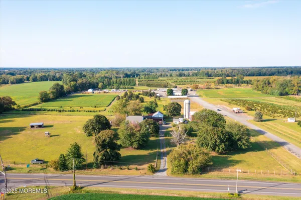 $975,000 | 537 Chesterfield Arneytown Road, Chesterfield, NJ 08515