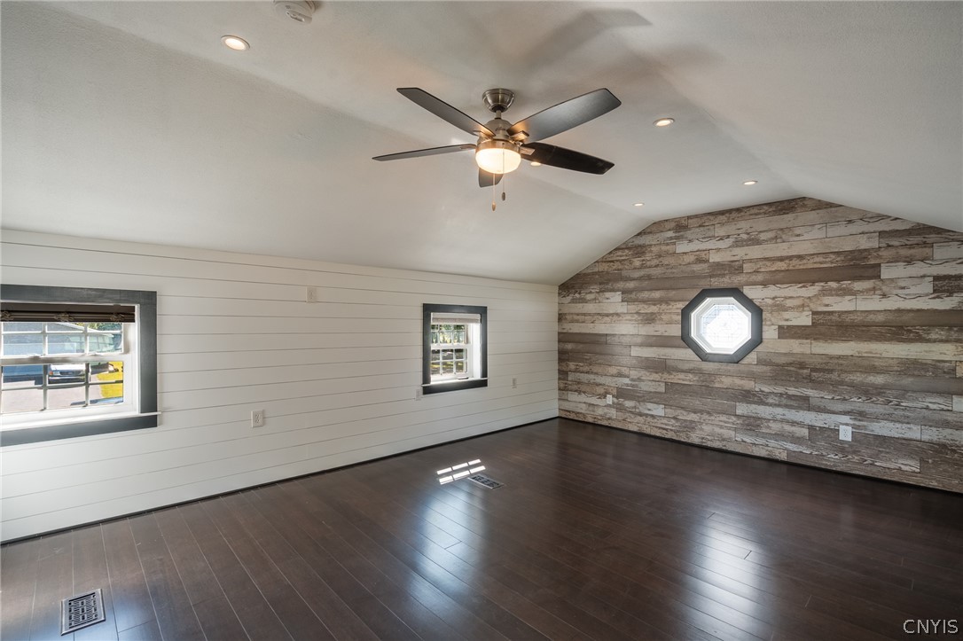 8403 Gaskin Road Clay, NY 13027 - Photo 29 of 36