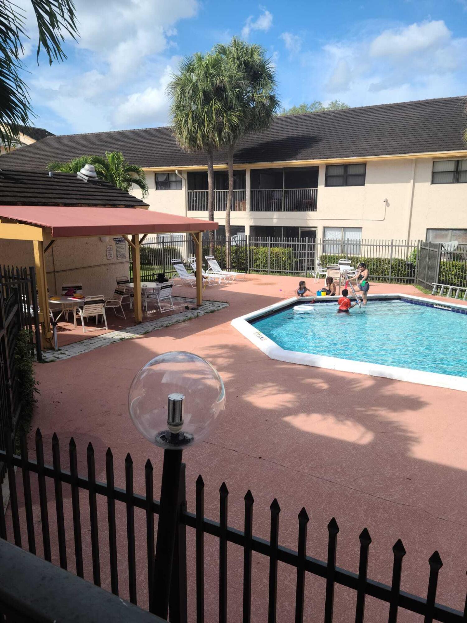 2977 Riverside Drive, Unit 202 Coral Springs, FL 33065 - Photo 12 of 12 Picina 2977 Riveside 202-
