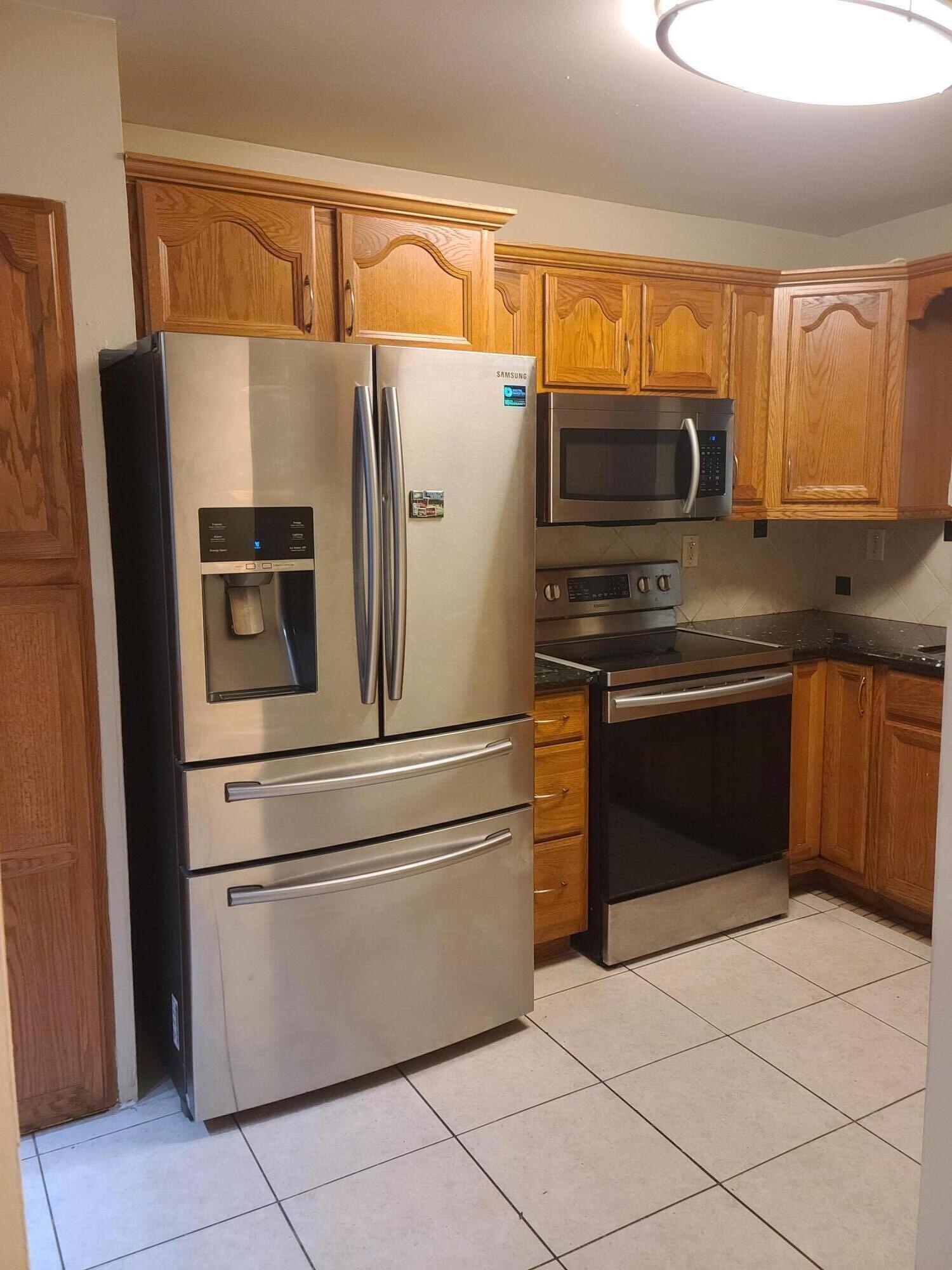 2977 Riverside Drive, Unit 202 Coral Springs, FL 33065 - Photo 2 of 12 Kitchen