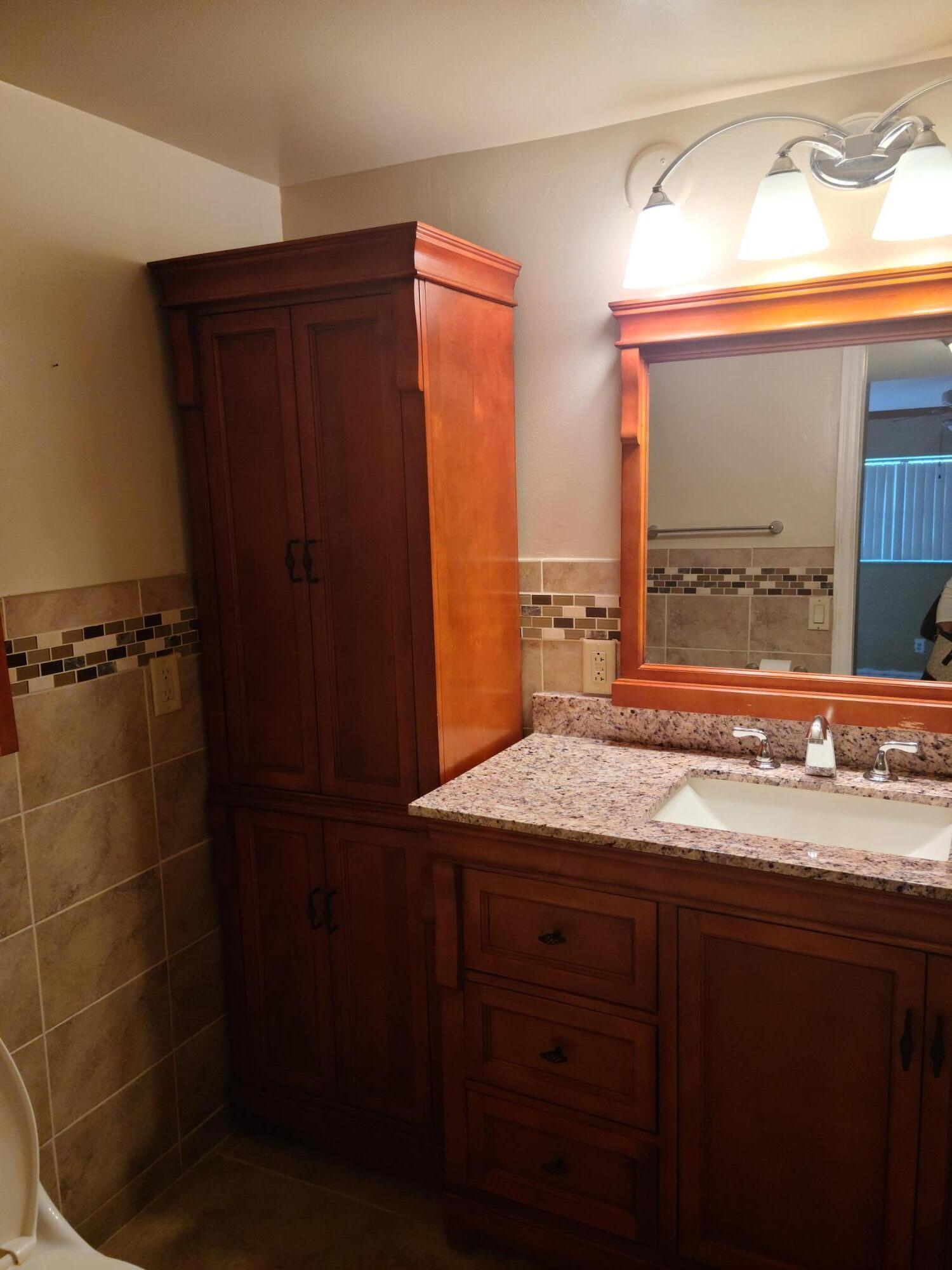 2977 Riverside Drive, Unit 202 Coral Springs, FL 33065 - Photo 5 of 12 Bathroom 1