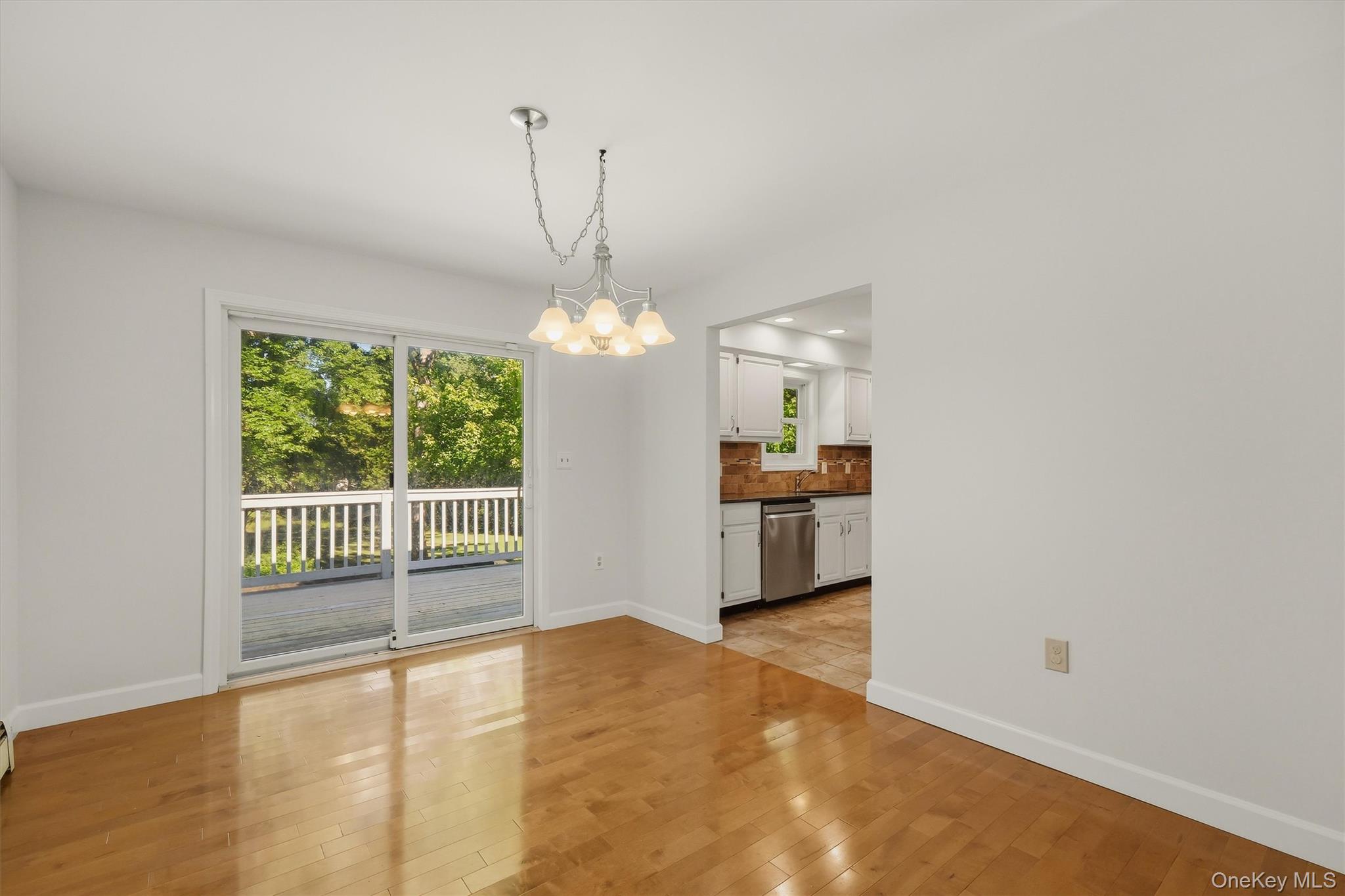 74 Peach Road Poughkeepsie, NY 12601 - Photo 9 of 38