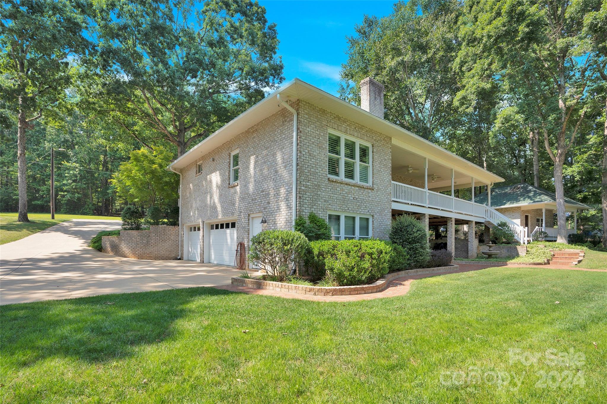 9167 Azalea Road Sherrills Ford, NC 28673 - Photo 4 of 41 Gallery Image 4
