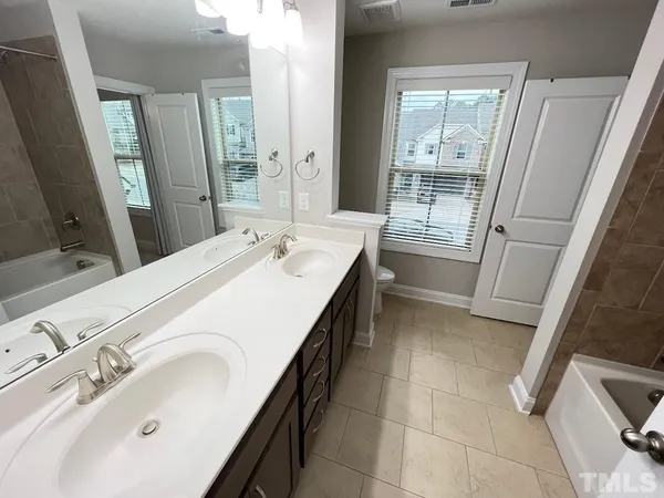 $2,395 | 737 Lampwick Lane, Cary, NC 27513