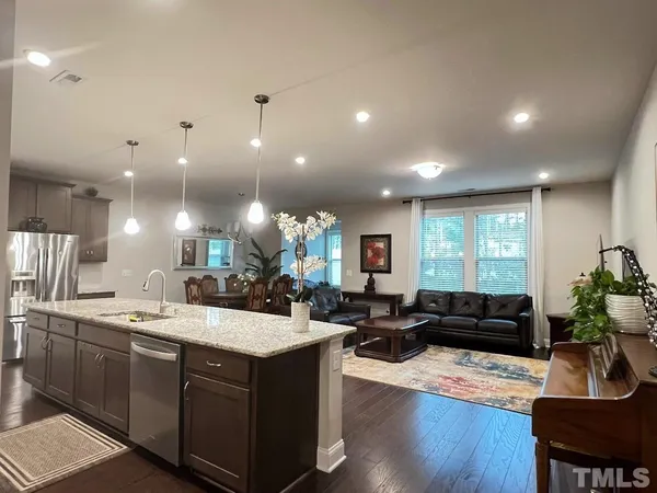 $2,395 | 737 Lampwick Lane, Cary, NC 27513