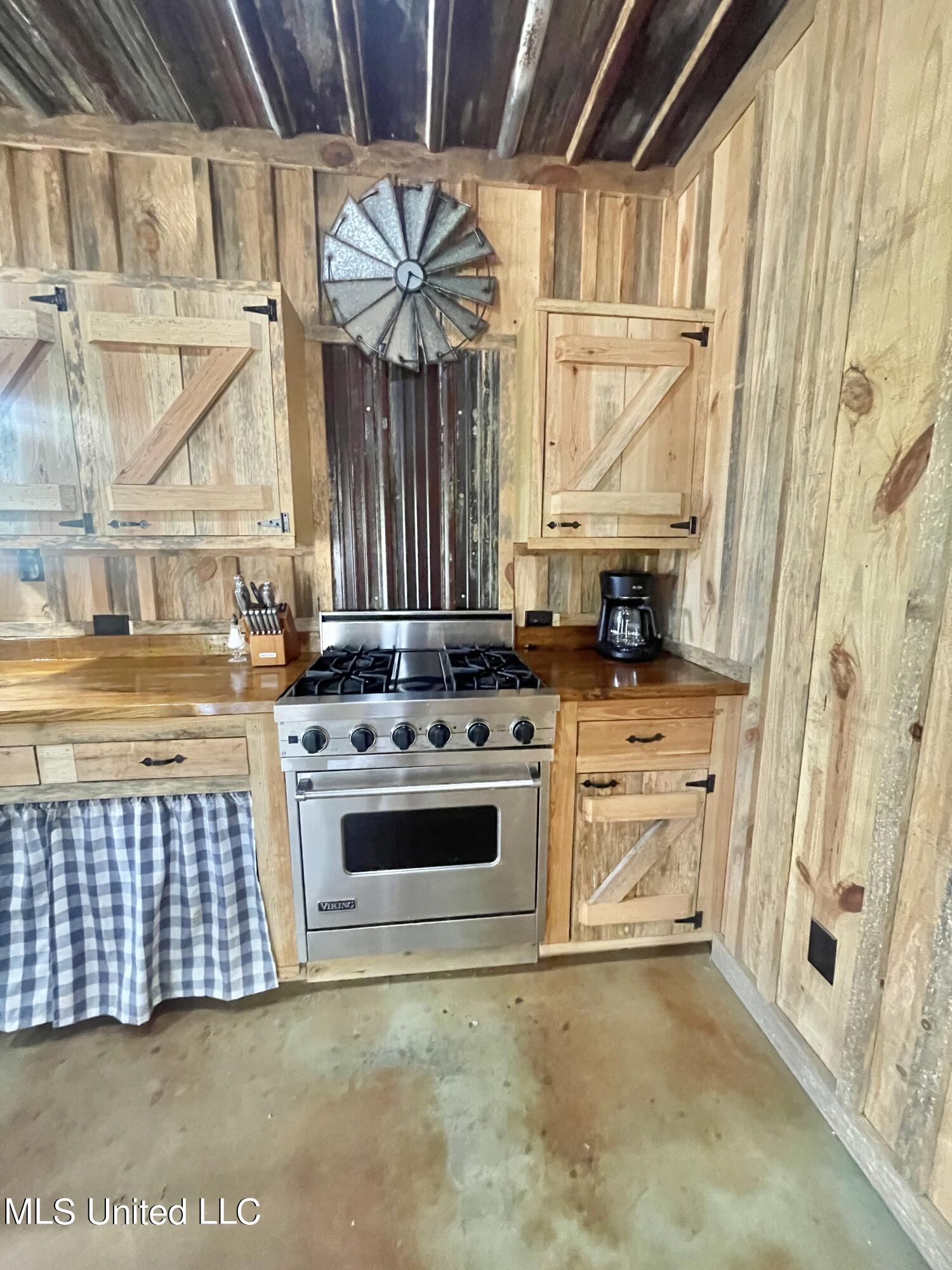 61 J M Tynes Road Poplarville, MS 39470 - Photo 12 of 26 DE276216-5F06-4861-9F88-4F2BD89ED51D_1_2