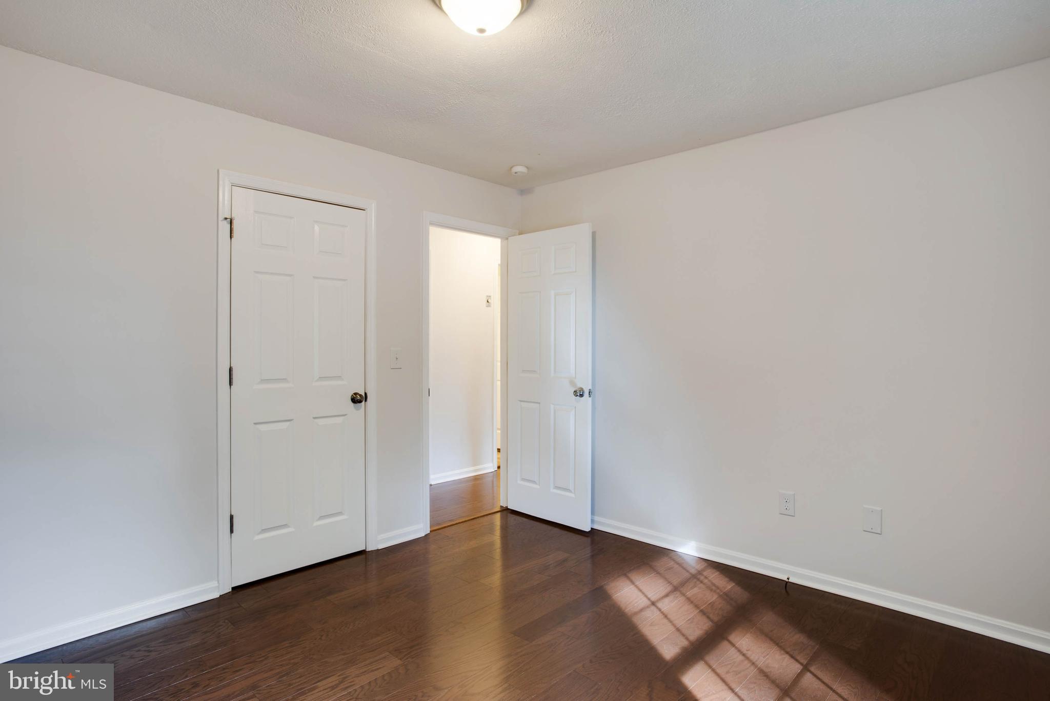 15690 Oakland Road Reva, VA 22735 - Photo 25 of 74 Master bedroom