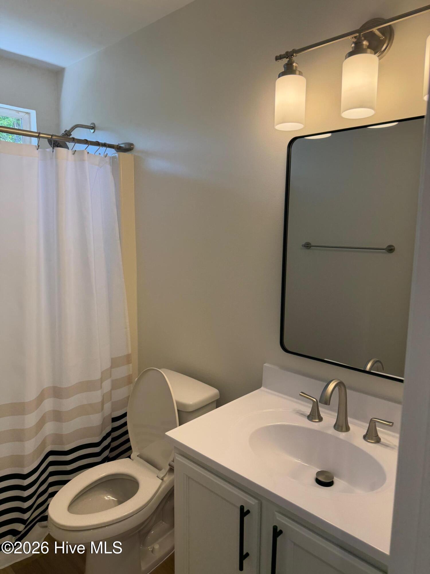 7343 Bright Leaf Road Wilmington, NC 28411 - Photo 39 of 54 Guest bath