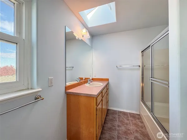 $475,000 | 700 West Fir Street, Sequim, WA 98382
