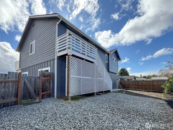$475,000 | 700 West Fir Street, Sequim, WA 98382