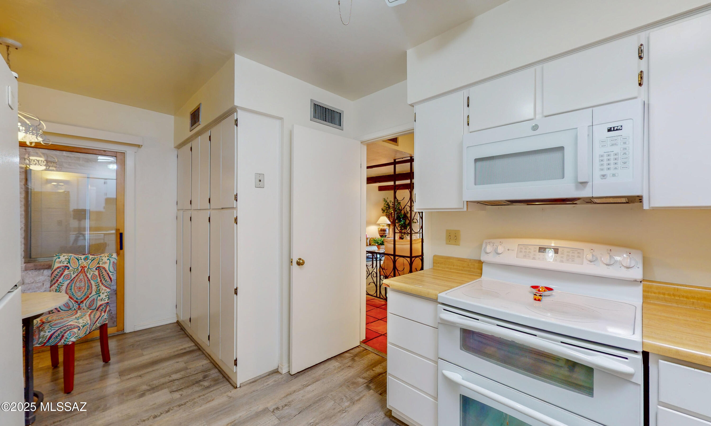 1164 Zircon Court, Unit CORTE Rio Rico, AZ 85648 - Photo 15 of 33