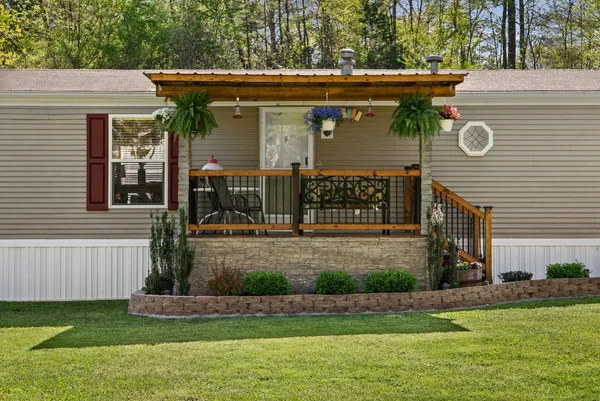 $260,000 | 380 Upchurch Drive, Buchanan, TN 38222