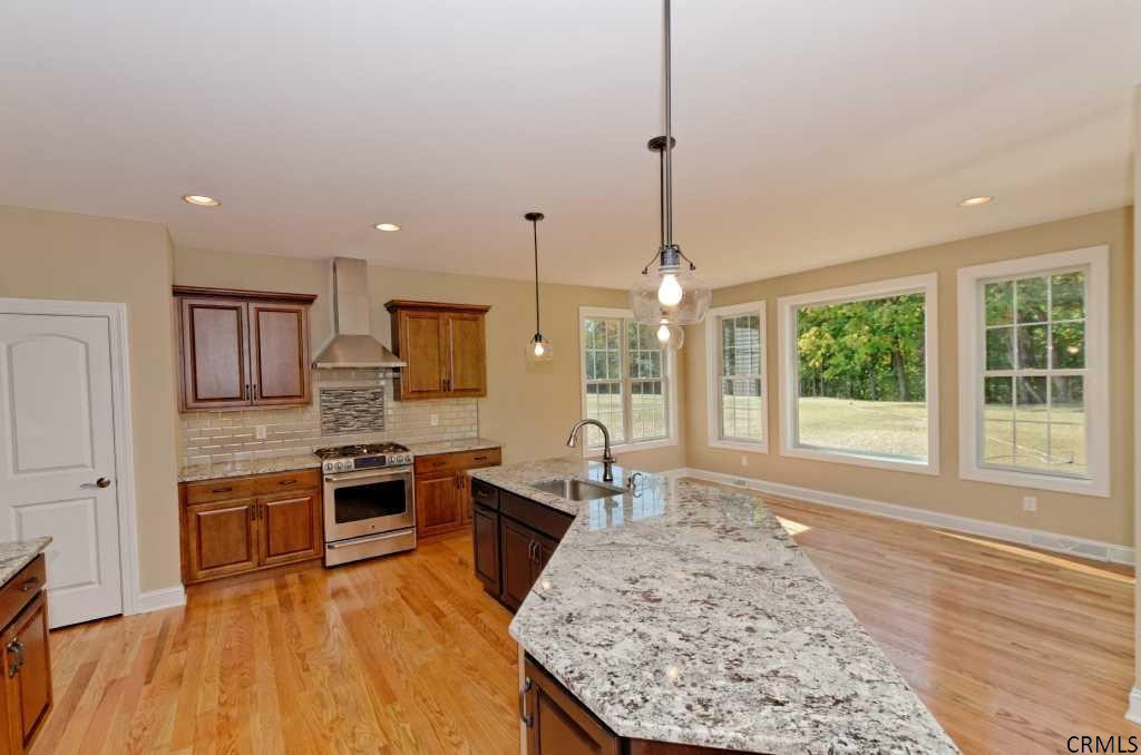 27 Charterpoint Road Colonie, NY 12189 - Photo 13 of 25 Photo 13