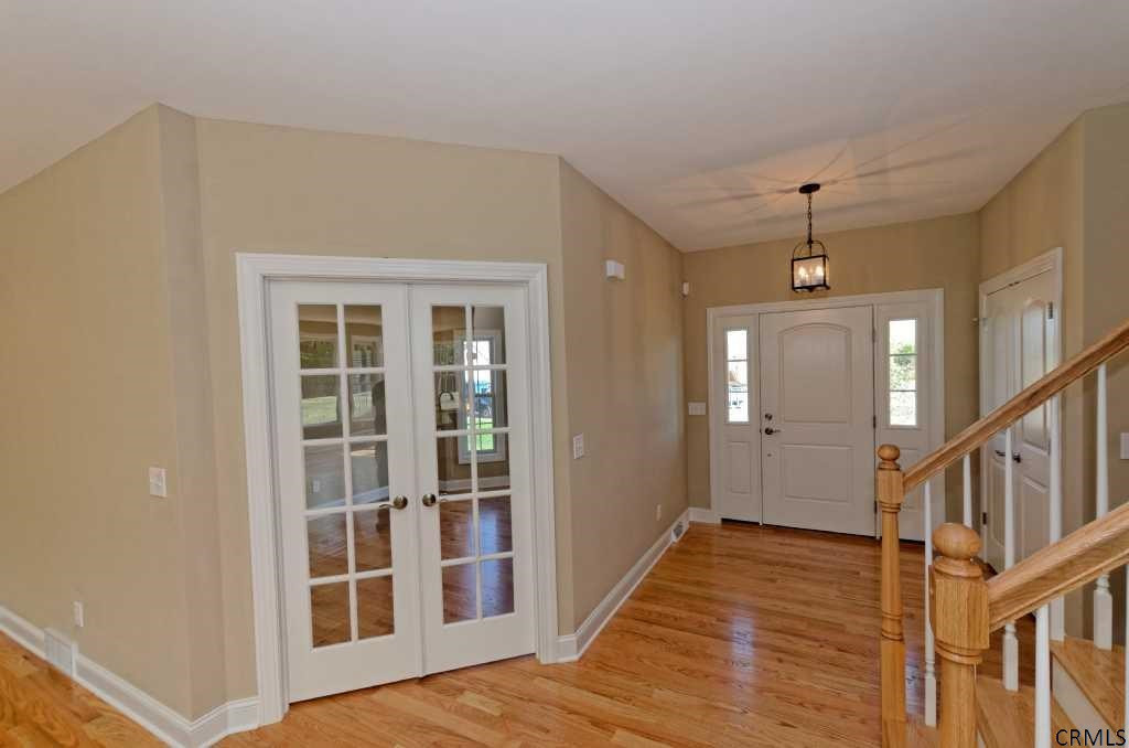 27 Charterpoint Road Colonie, NY 12189 - Photo 4 of 25 Photo 4