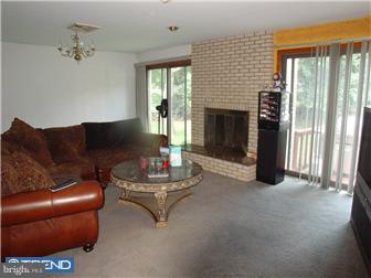 18 Brandon Road Pennington, NJ 08534 - Photo 7 of 12 Family Room