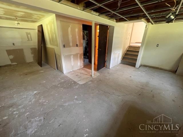 4833 Stoneybrook Road Cincinnati, OH 45244 - Photo 20 of 27 Gallery Image 20