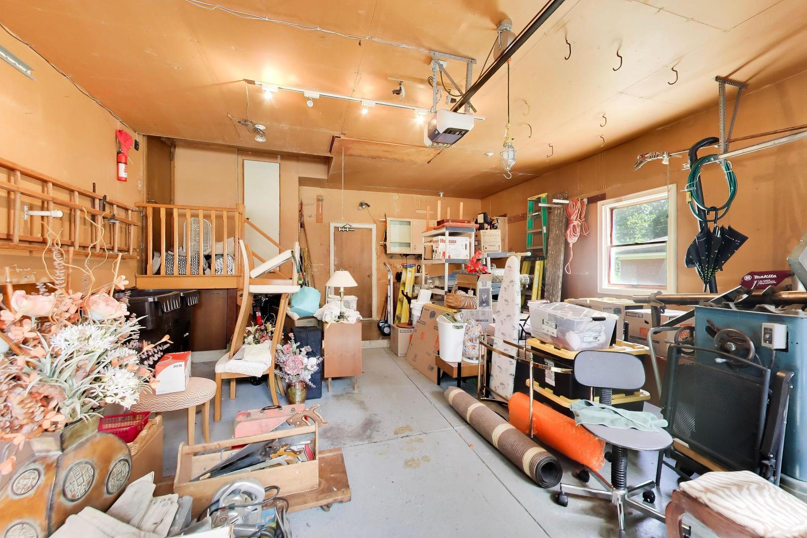 103 Cottonwood Road Northbrook, IL 60062 - Photo 47 of 50 a view of a room with gym equipment
