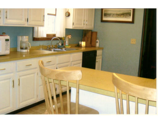 60 Stillwater Road Deerfield, MA 01373 - Photo 4 of 10 Gallery Image 4