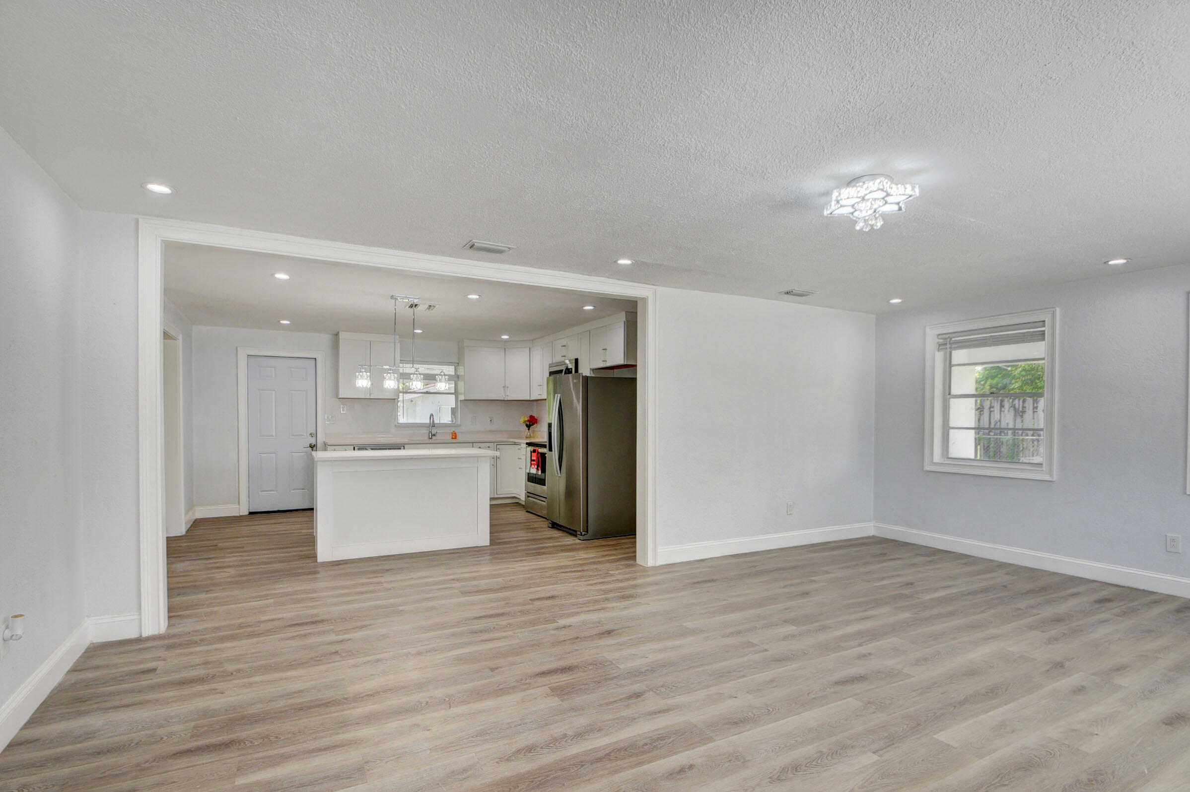1064 Wilkinson Road Lantana, FL 33462 - Photo 4 of 36 entry