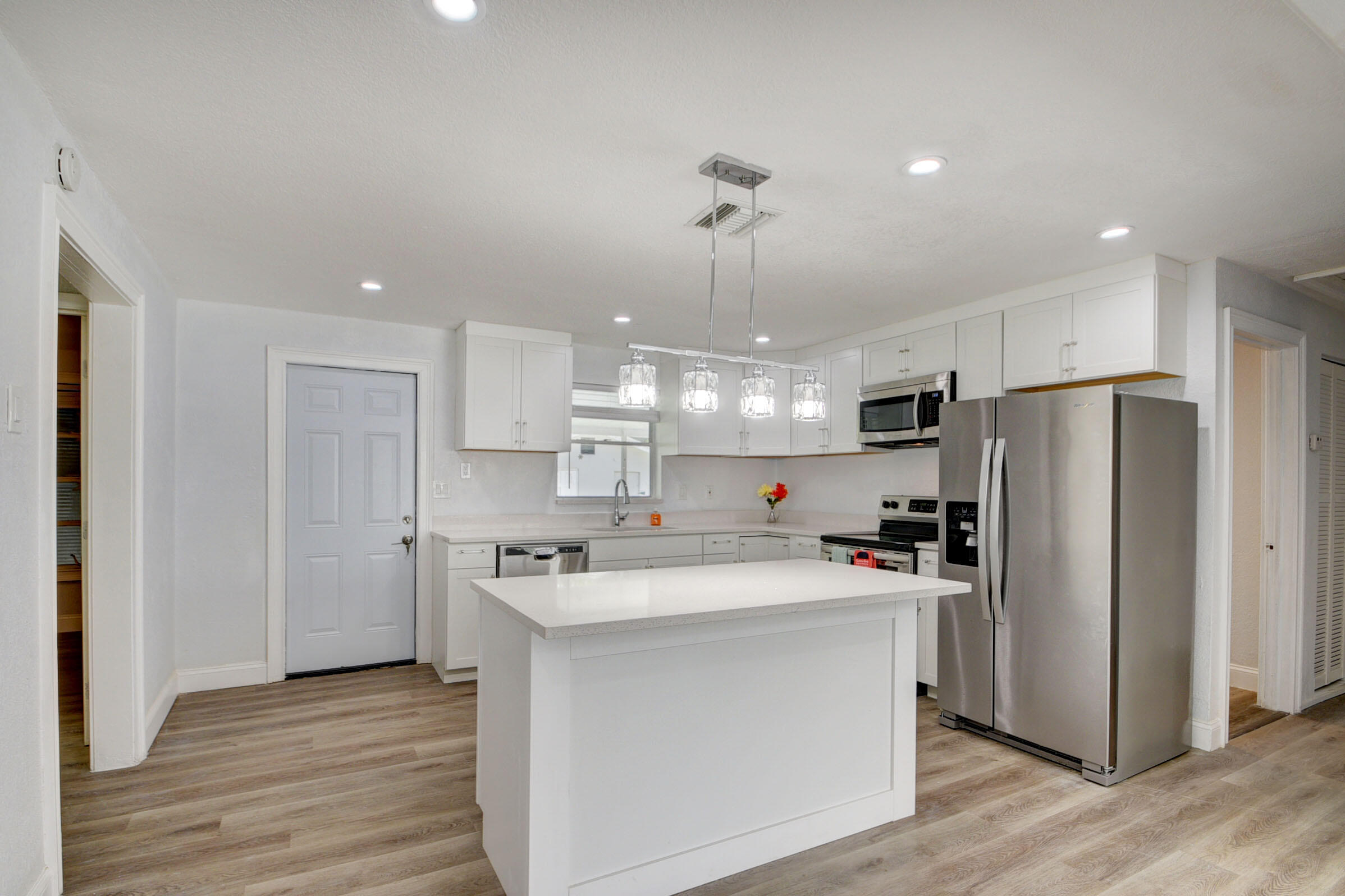 1064 Wilkinson Road Lantana, FL 33462 - Photo 7 of 36 kitchen