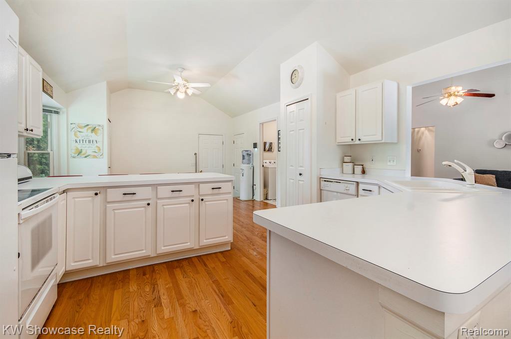 3675 South Commerce Road Walled Lake, MI 48390 - Photo 7 of 30 Gallery Image 7
