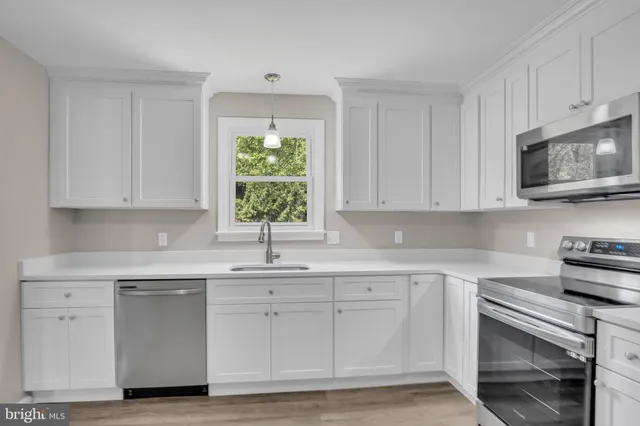 $389,950 | 124 Holly Drive, Mechanicsburg, PA 17055